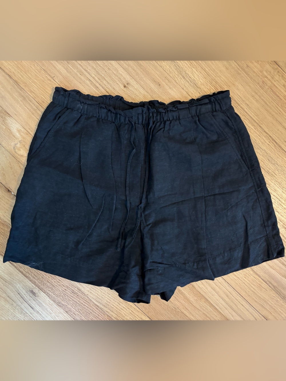 H&M linen blend shorts | Size Small